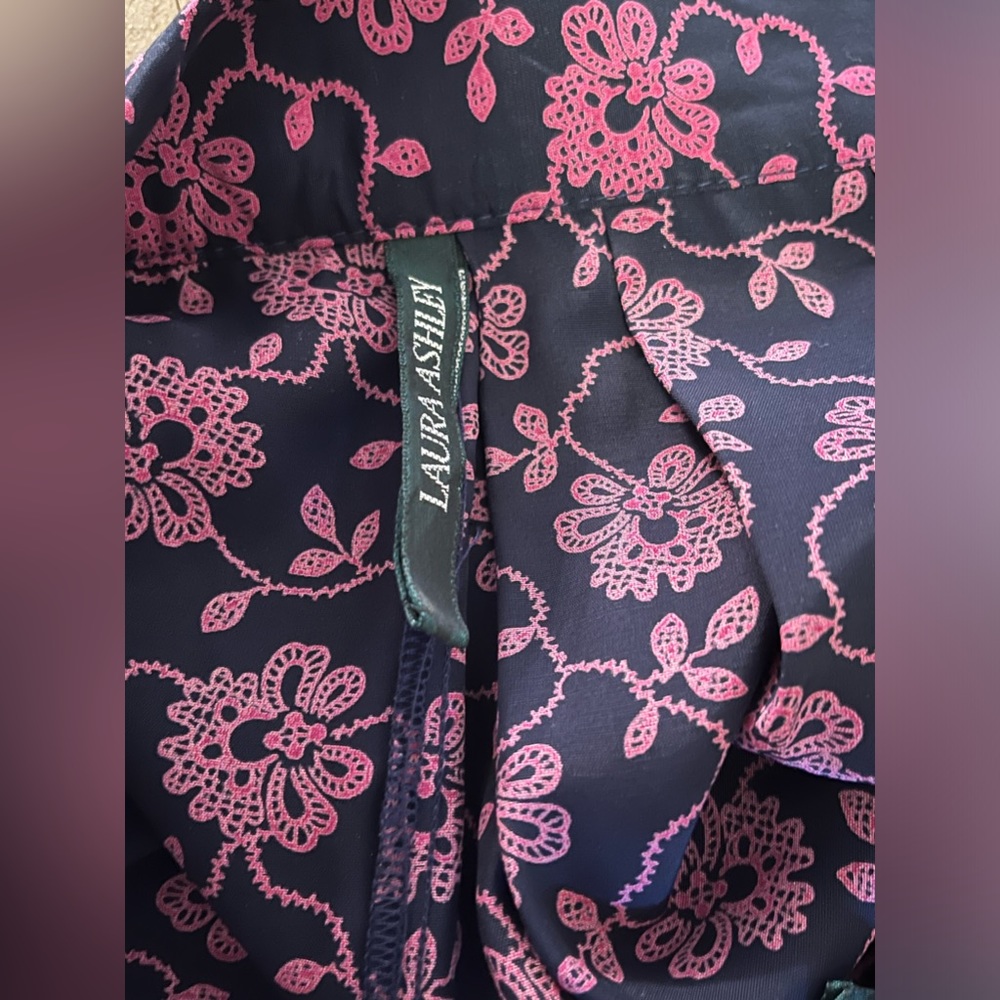 Vintage LAURA ASHLEY Floral Print Skirt, Size 10 Pleated Mid Length Skirt - Picture 6 of 6